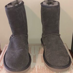 Koolaburra by Uggs gray short boots sz 7